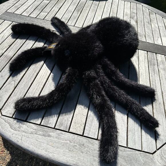 Cynthia Rowley Spider Shaped Black Pillow Halloween Faux Fur Decor 9"X 17" Plush - Picture 9 of 16